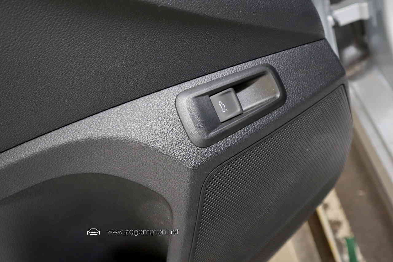 Kit de reequipamiento del portón trasero eléctrico - Skoda Kamiq NW4