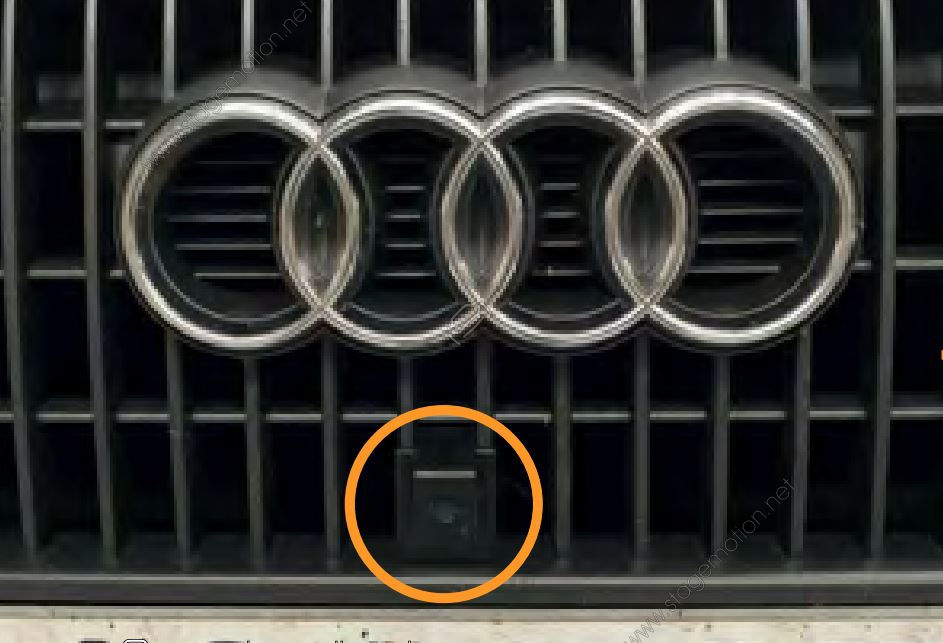 Cámara Frontal RCA para Audi Q5 (8R) en calandra (hasta 2012)