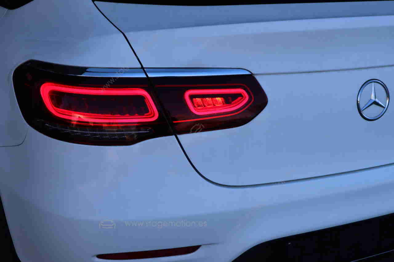 Kit luces traseras LED oscurecidas para restyling para Mercedes Benz GLC C253