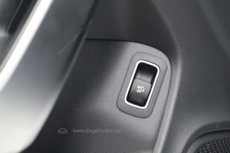Kit de reequipamiento portón trasero eléctrico código 890 para Mercedes Benz Clase CLA X118